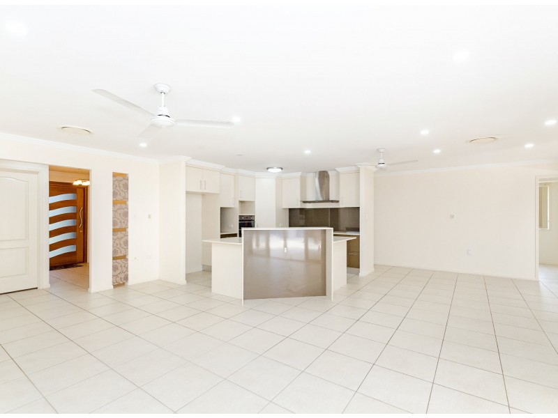13 Johnson Street, Glen Eden QLD 4680