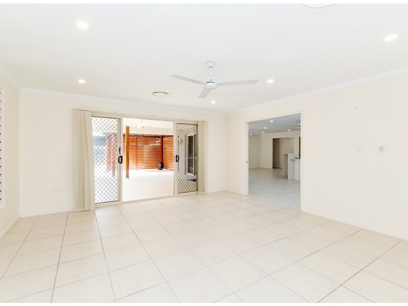 13 Johnson Street, Glen Eden QLD 4680