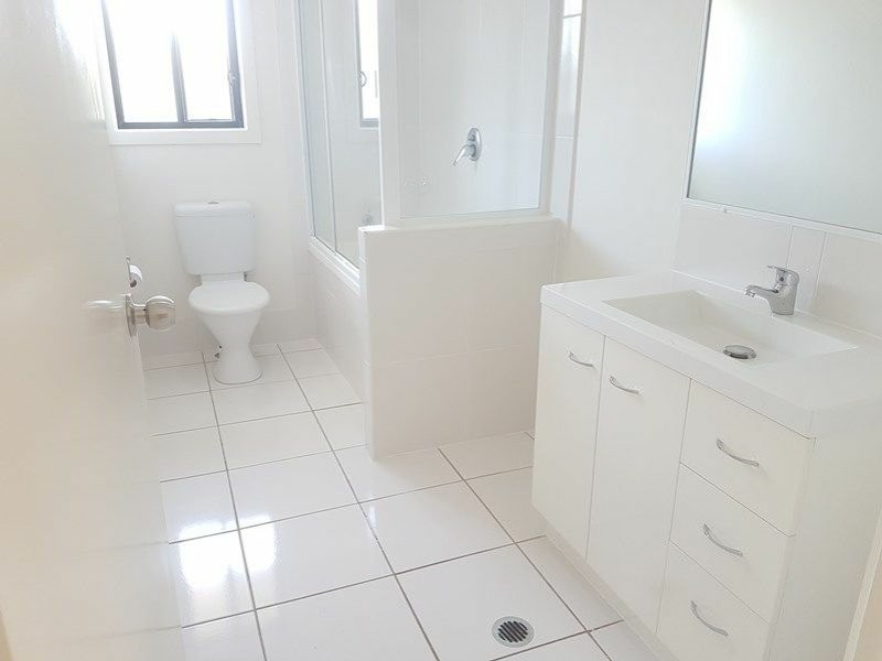 24 Stoneybrook Drive, Glen Eden QLD 4680