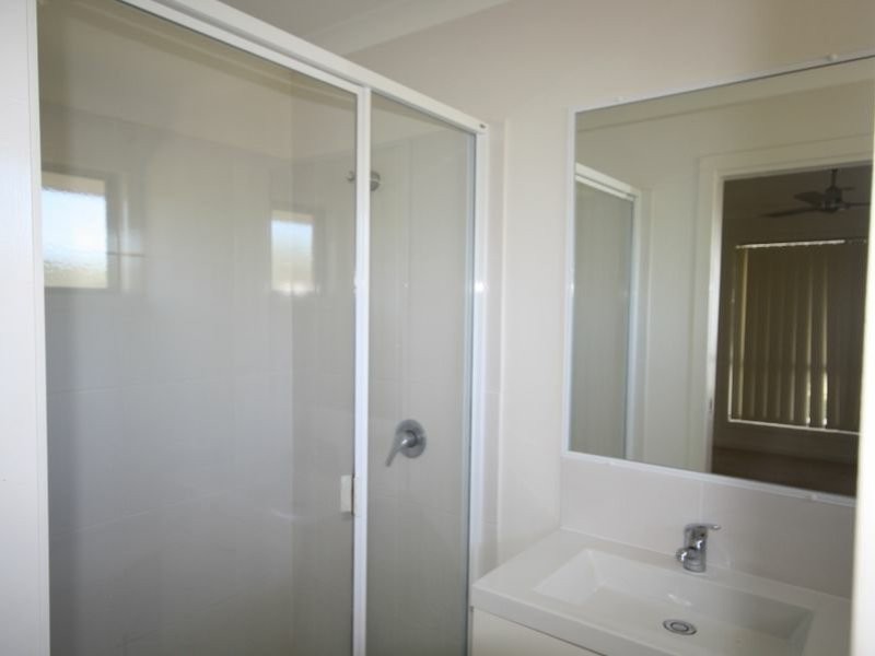 24 Stoneybrook Drive, Glen Eden QLD 4680