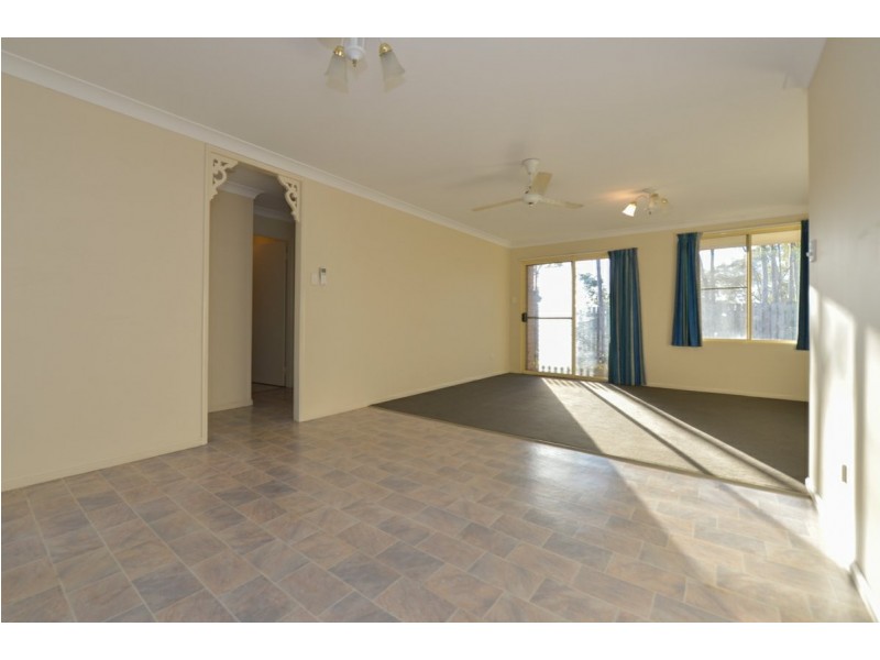 Unit 2/21 Shaw Street, New Auckland QLD 4680