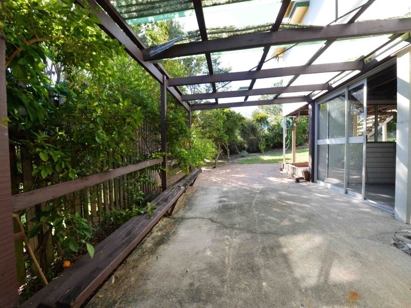 6 Fry Street, West Gladstone QLD 4680