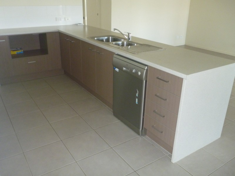 32 Beatle Parade, Calliope QLD 4680