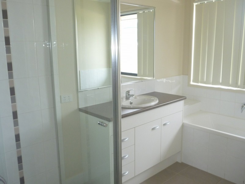 32 Beatle Parade, Calliope QLD 4680