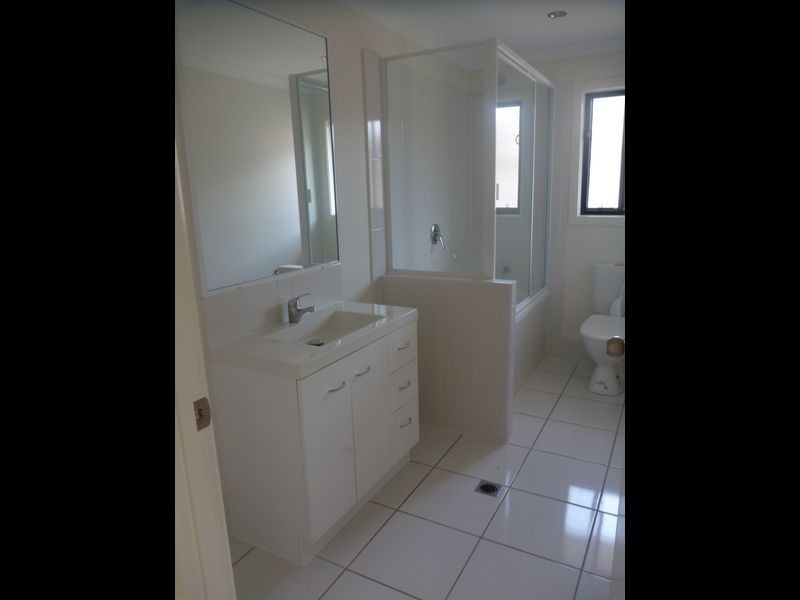 18 Giles Street, Glen Eden QLD 4680