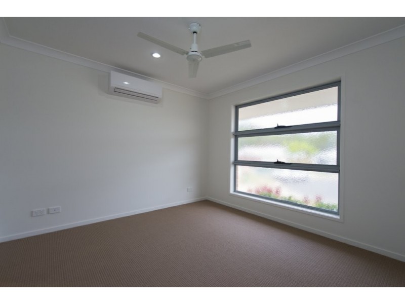 13 Kandel Court, Kirkwood QLD 4680