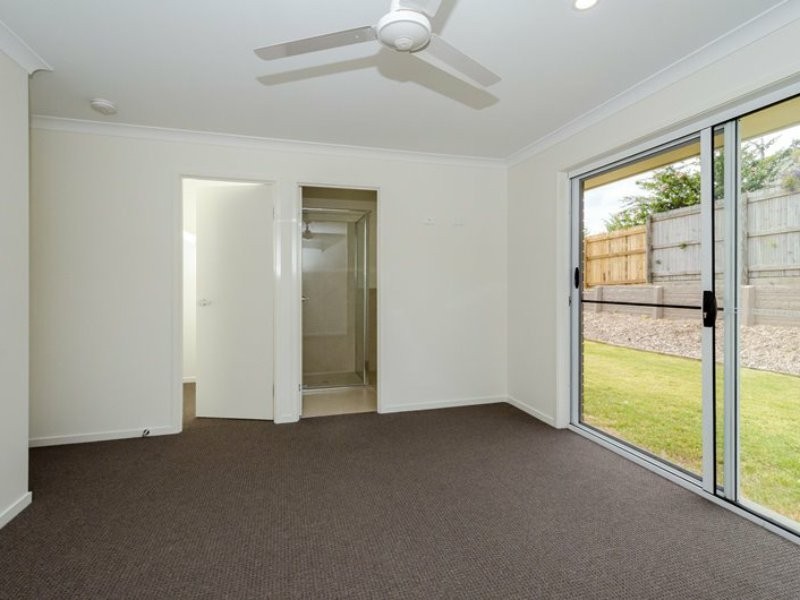 35 Peter Corones Drive, Kirkwood QLD 4680