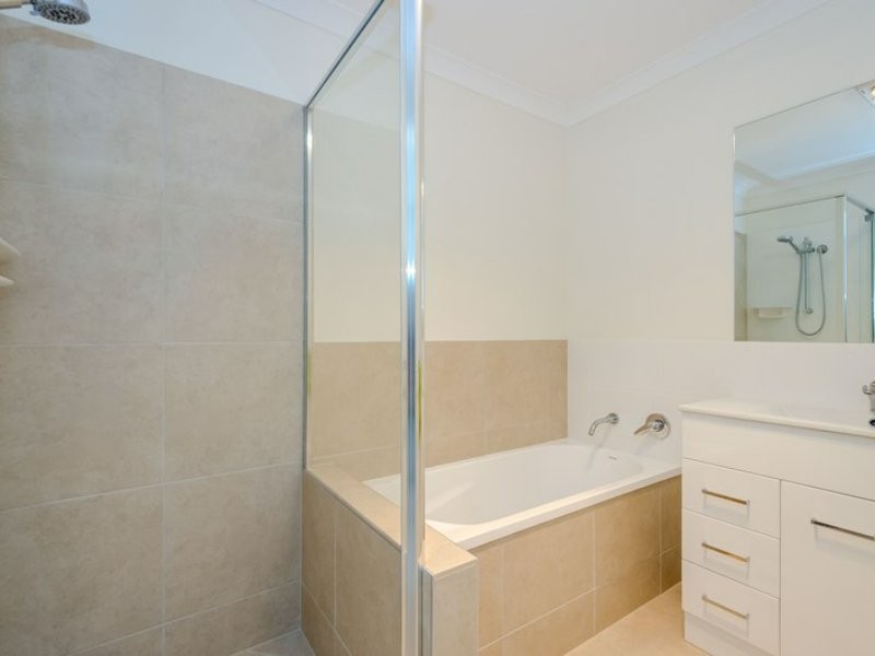 35 Peter Corones Drive, Kirkwood QLD 4680