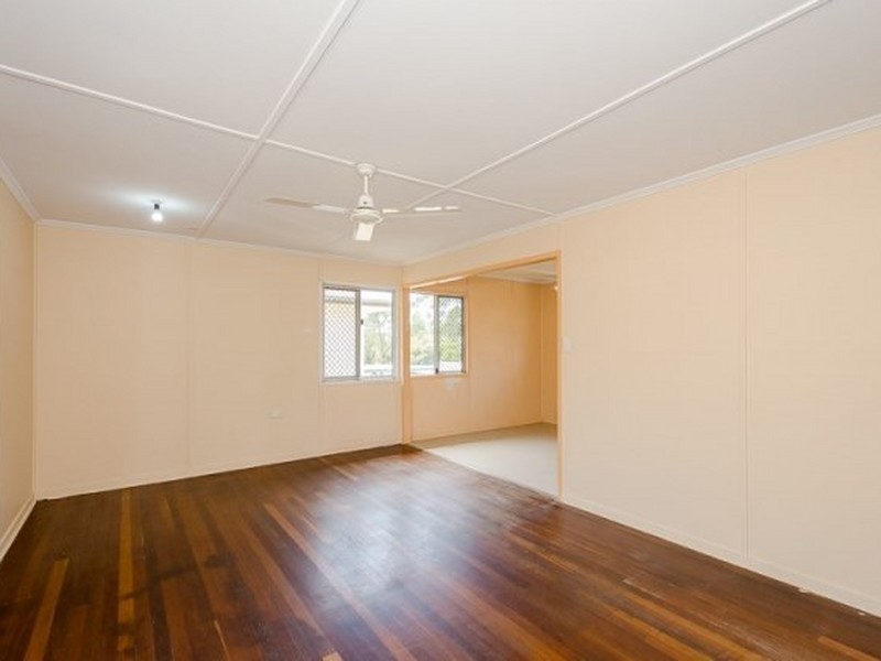 25 Coase Street, West Gladstone QLD 4680