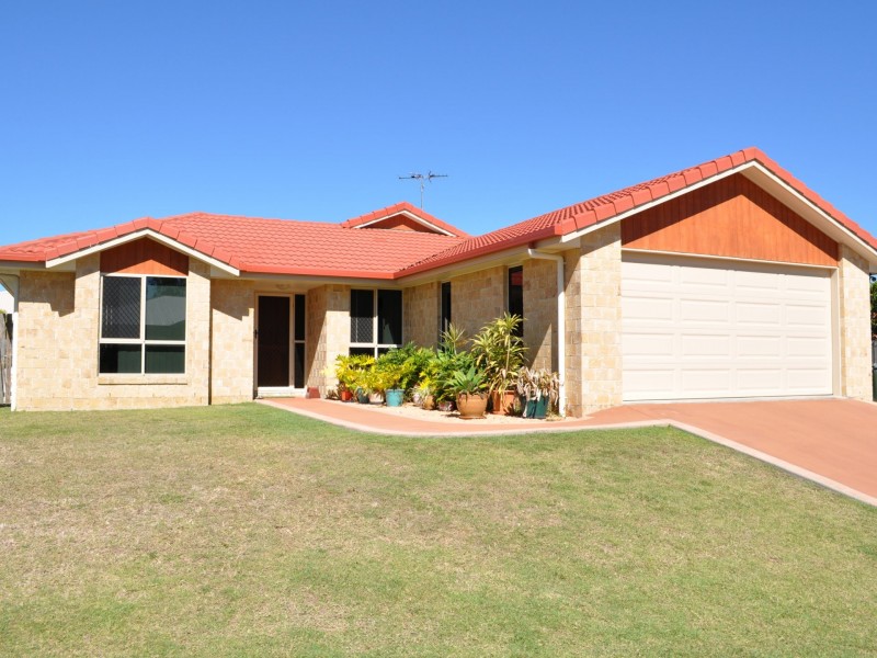 1 Reinaerhoff Crescent, Glen Eden QLD 4680