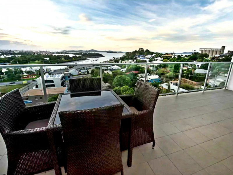 61/30 Goondoon Street, Gladstone QLD 4680