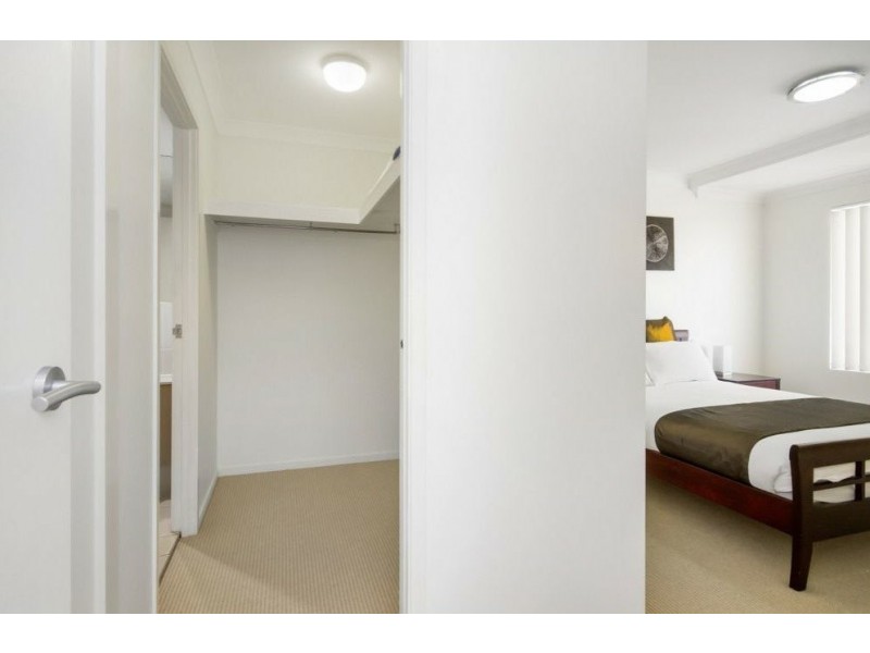 8/22 BARNEY STREET, Barney Point QLD 4680