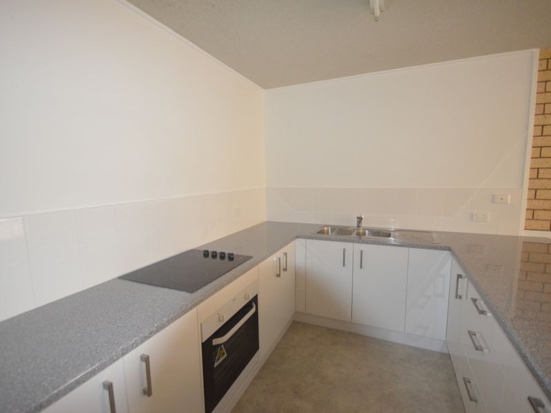Unit 2/2 Fowler Street, West Gladstone QLD 4680