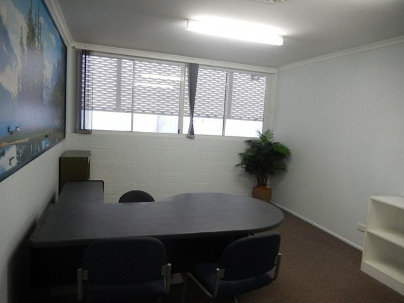 9 Hilliard Street, Gladstone QLD 4680