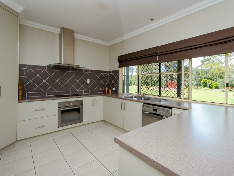 4 Ambrose Lane, Beecher QLD 4680