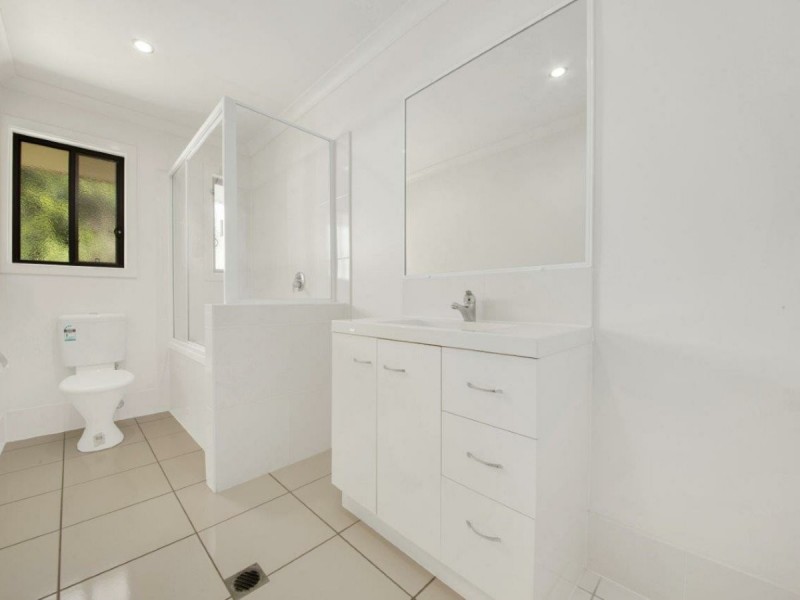 16 Melaleuca Place, Glen Eden QLD 4680