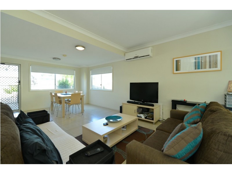 Unit 3/9 Cavella Drive, Glen Eden QLD 4680