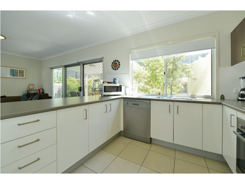 Unit 3/9 Cavella Drive, Glen Eden QLD 4680