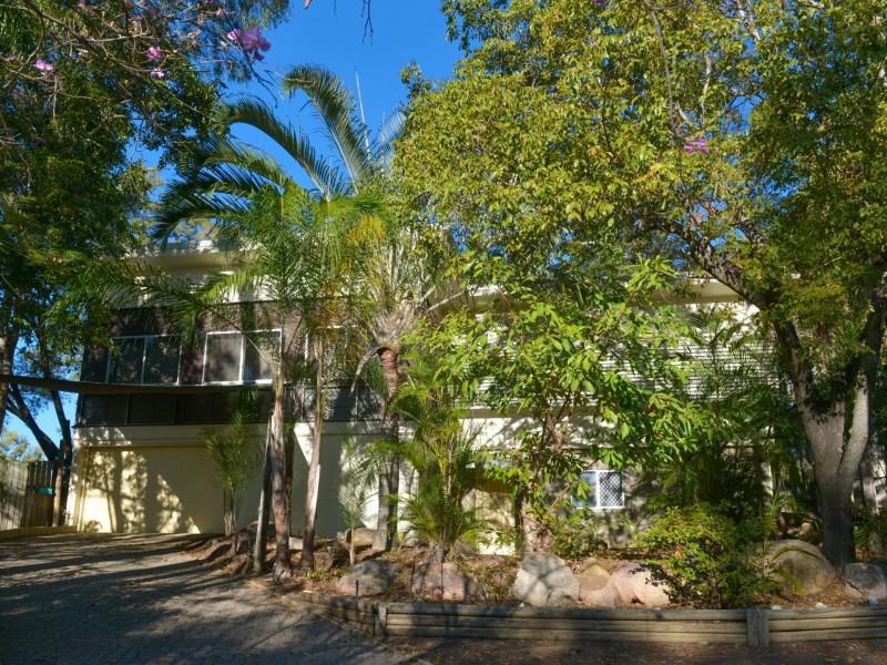 2 Gatcombe Lane, West Gladstone QLD 4680