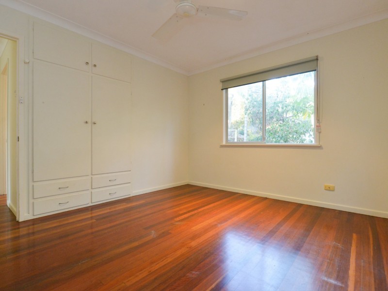 2 Gatcombe Lane, West Gladstone QLD 4680