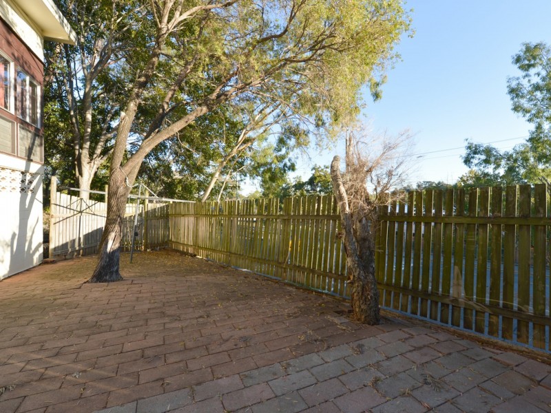 2 Gatcombe Lane, West Gladstone QLD 4680