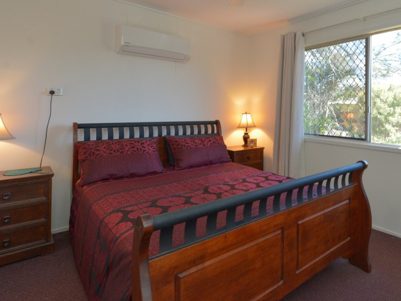 27 Dalton Street, Clinton QLD 4680