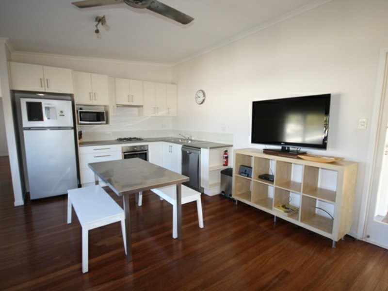 3 Golding Street, Barney Point QLD 4680