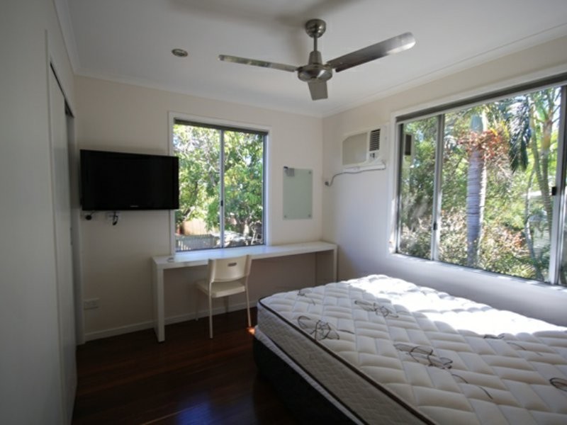 3 Golding Street, Barney Point QLD 4680