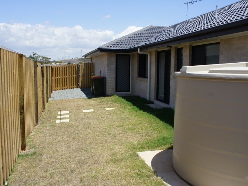 25 Peter Corones Drive, Kirkwood QLD 4680