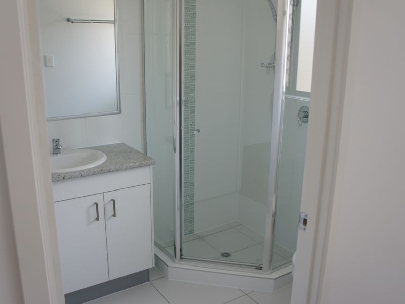 25 Peter Corones Drive, Kirkwood QLD 4680