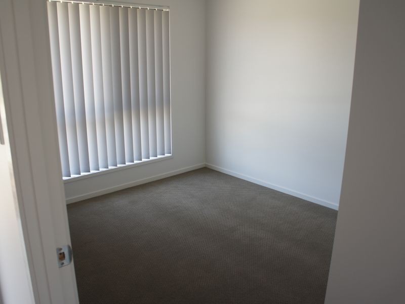 25 Peter Corones Drive, Kirkwood QLD 4680