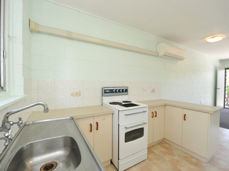 1/167 Toolooa Street, South Gladstone QLD 4680