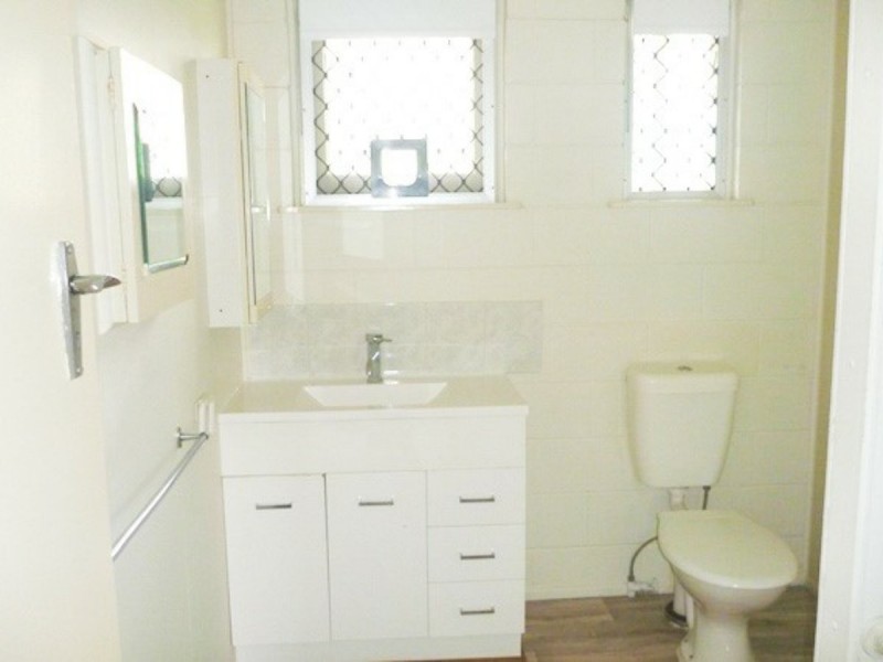 1/167 Toolooa Street, South Gladstone QLD 4680