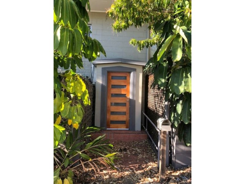 Unit 1-3/11 Bramston Street, Gladstone QLD 4680