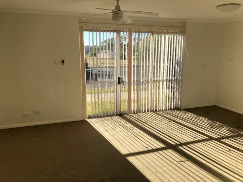 Unit 1-3/11 Bramston Street, Gladstone QLD 4680