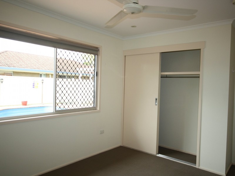 8 Finchley Street, Telina QLD 4680