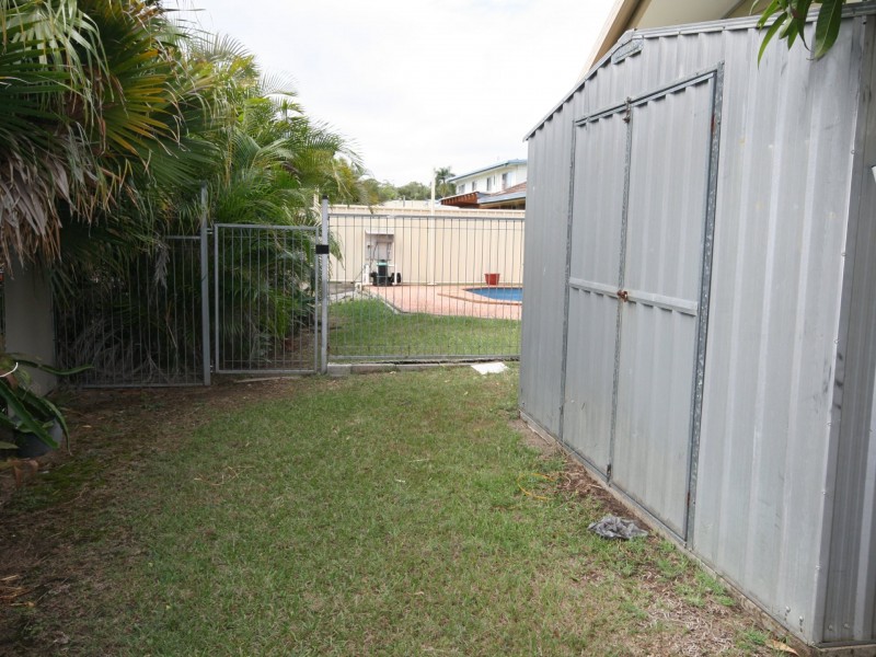 8 Finchley Street, Telina QLD 4680