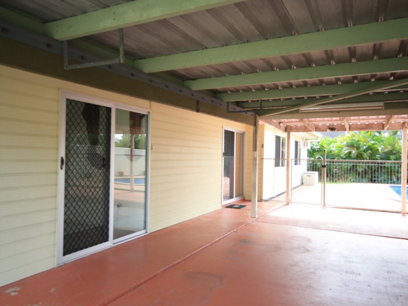 8 Finchley Street, Telina QLD 4680