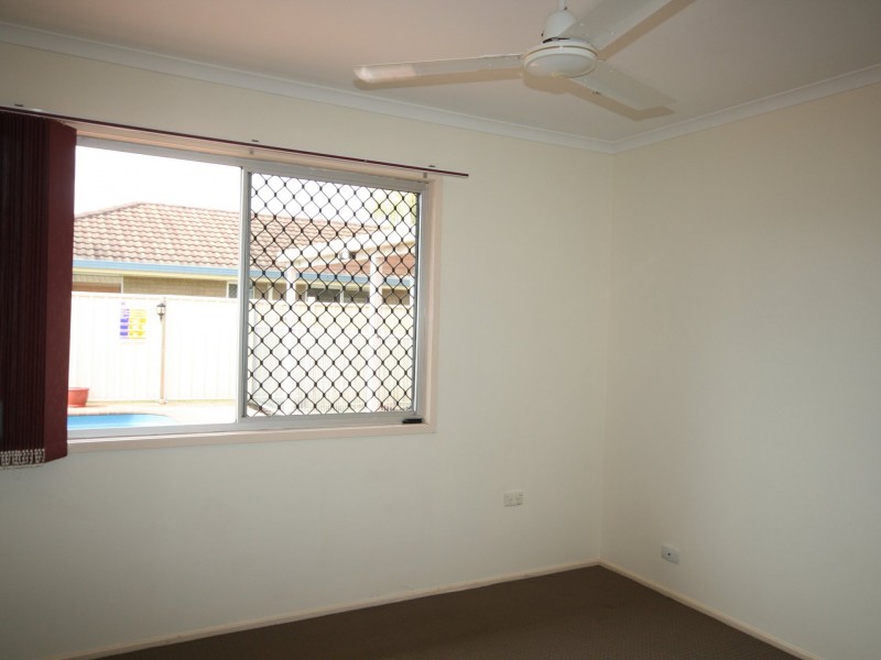 8 Finchley Street, Telina QLD 4680