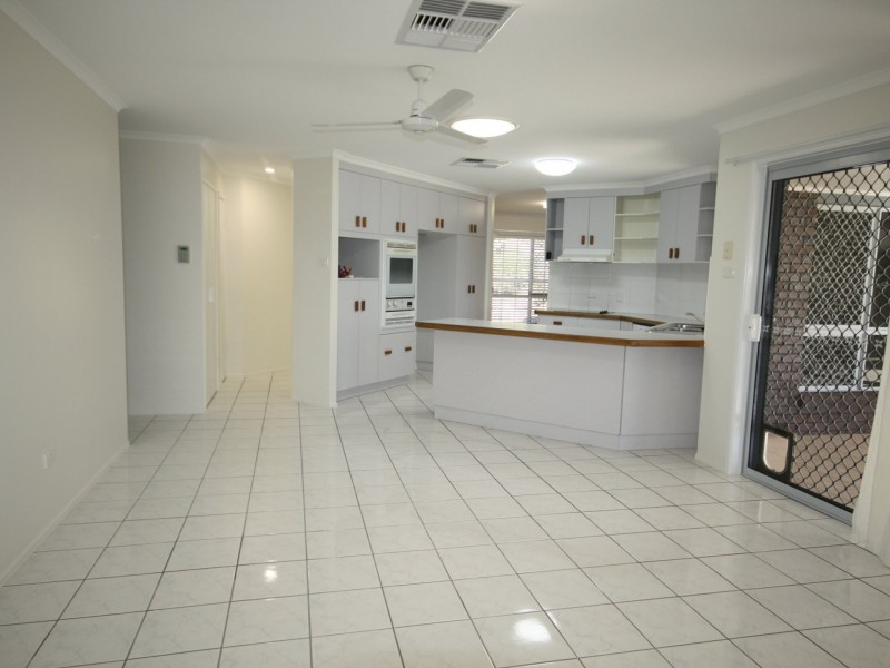 23 Watford Street, Telina QLD 4680