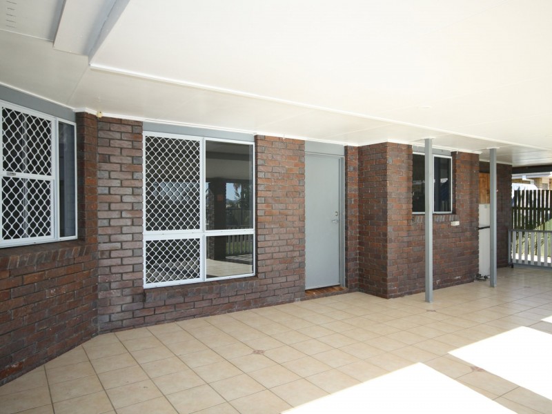 23 Watford Street, Telina QLD 4680