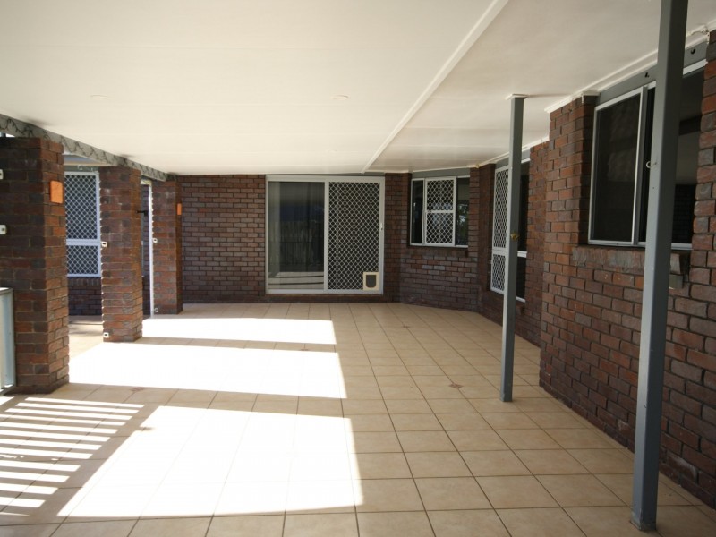 23 Watford Street, Telina QLD 4680