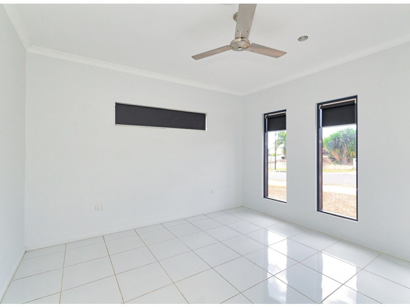 40 Koowin Drive, Kirkwood QLD 4680