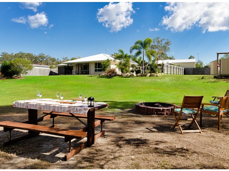39 Hennie Drive, Benaraby QLD 4680