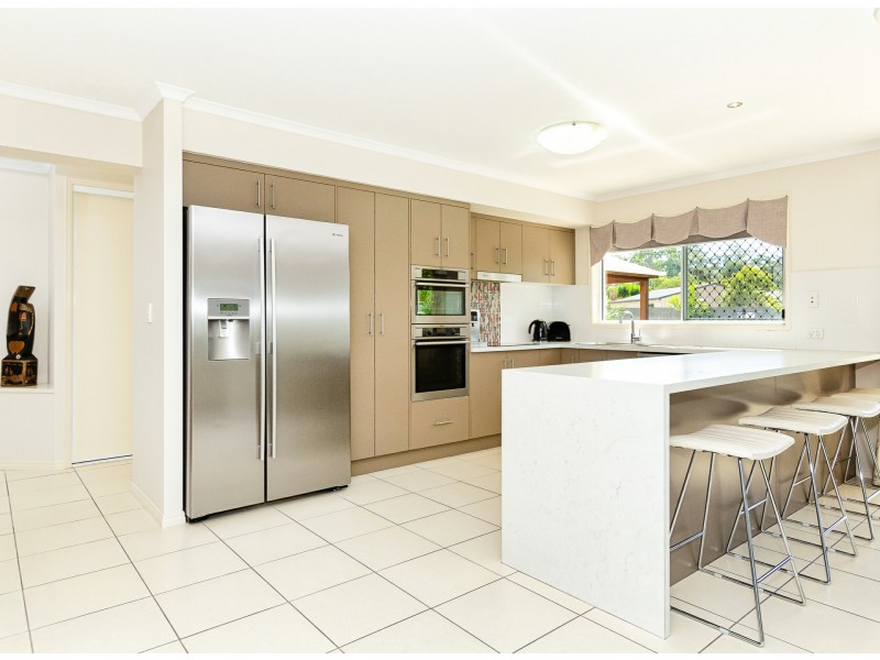 39 Hennie Drive, Benaraby QLD 4680