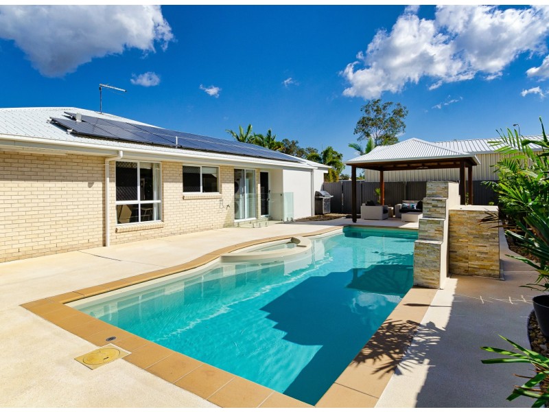 39 Hennie Drive, Benaraby QLD 4680