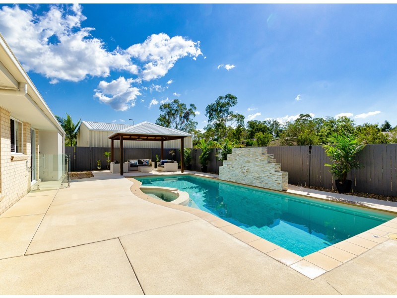 39 Hennie Drive, Benaraby QLD 4680