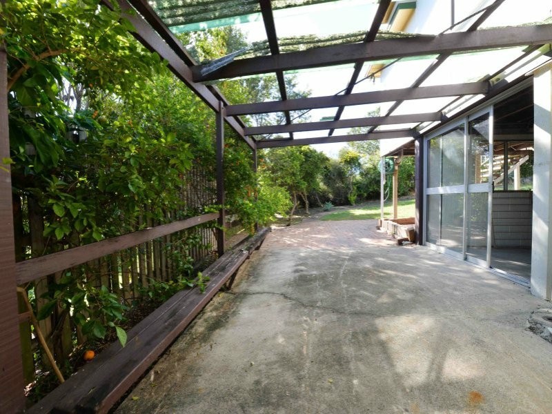 6 Fry Street, West Gladstone QLD 4680