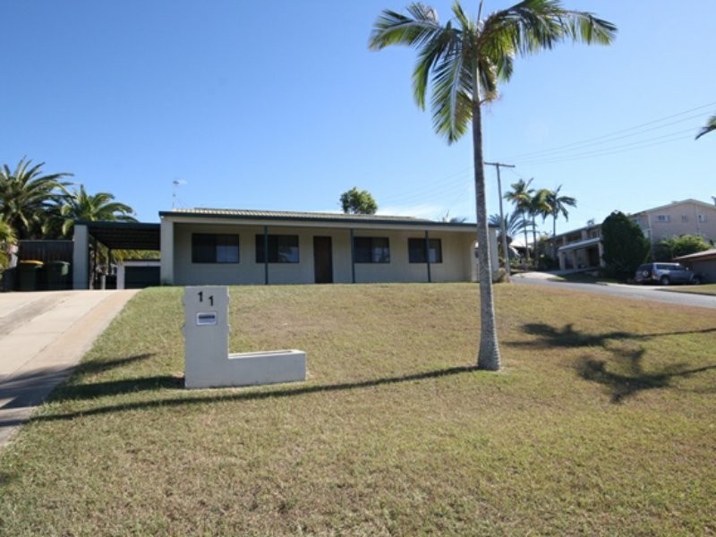 11 Aquarius Street, Clinton QLD 4680
