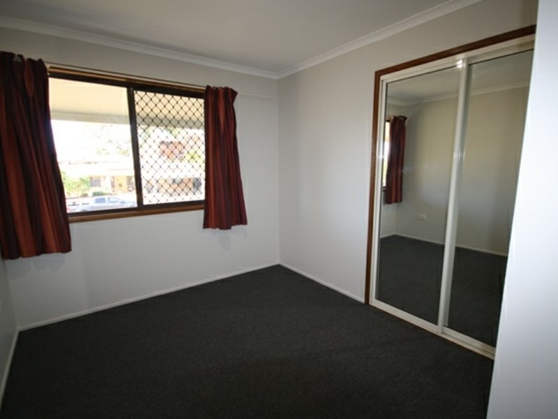 11 Aquarius Street, Clinton QLD 4680